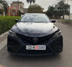 تۆیۆتا کامری